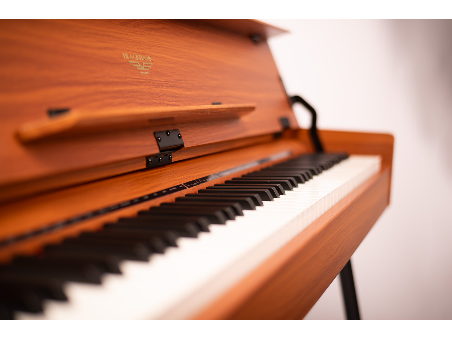 copy of Pianino cyfrowe Black Hawk Versoni SLP11B